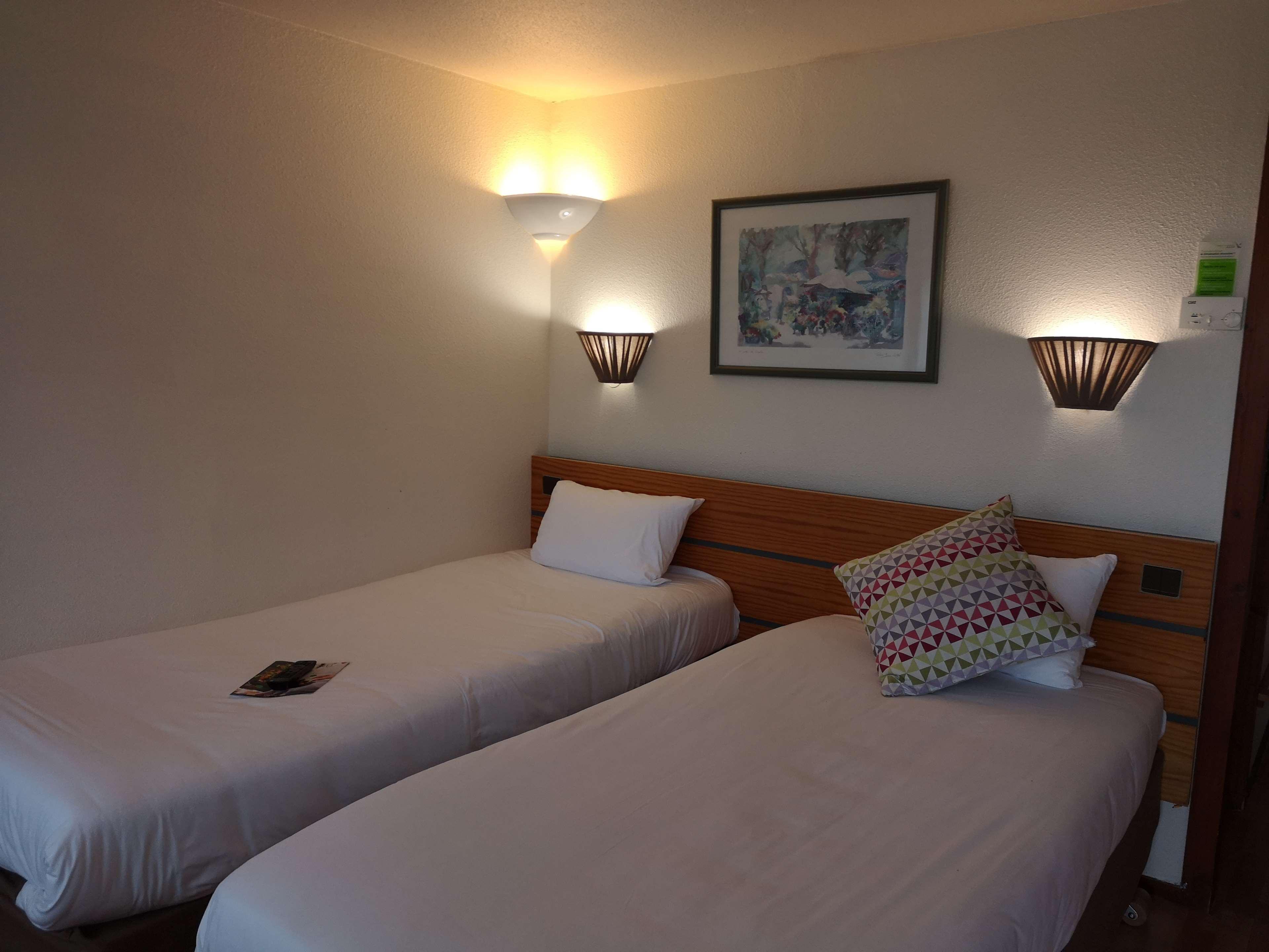 Campanile Angers Ouest - Beaucouze Otel Dış mekan fotoğraf