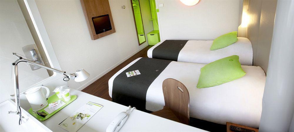Campanile Angers Ouest - Beaucouze Otel Dış mekan fotoğraf